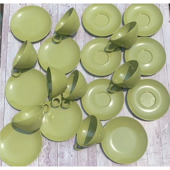 Vintage MCM Melmac Cups Saucers & Small Plates 20 Piece Lot Green Avocado - Picture 2 of 11